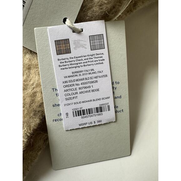 Burberry Solid Mohair Wool Scarf Archive Beige 212x17 80796491 Italy NWT $390 - Picture 11 of 13